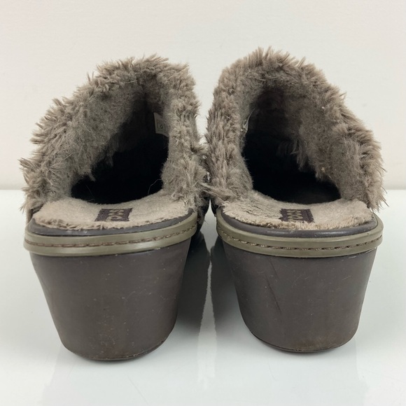Crocs Women’s Eva Fur Lined Mule Clog Brown Slip On Size 7.0 - Picture 6 of 10